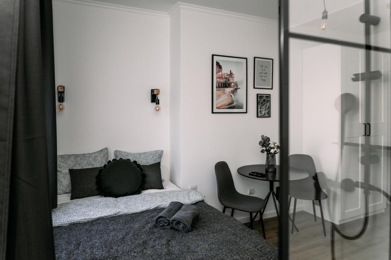B15 - Wood&Black Apartman Győr Exteriör bild